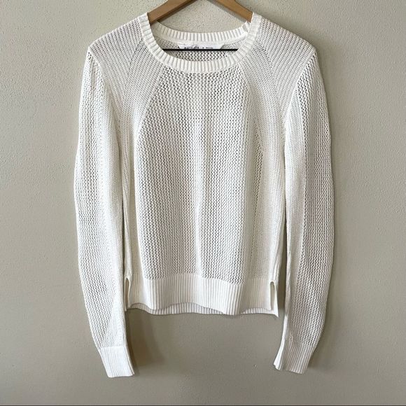 Athleta White Knitted Light Sweater - Size: Medium - Picture 1 of 10